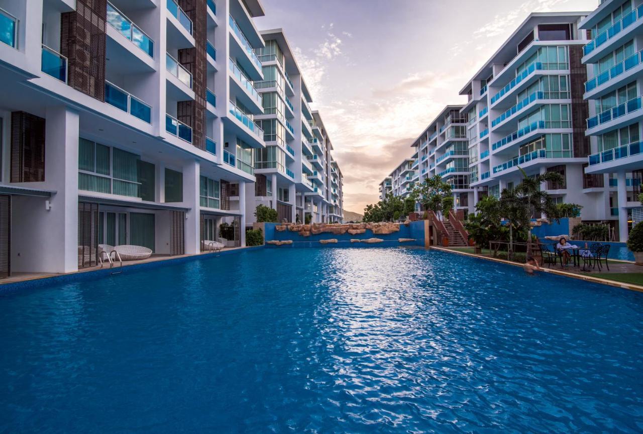 Family 3 Bedroom Free Water Park Near Cicada And Tamarind Night Market ห้องแฟมมิลี่ 3 ห้องนอน ฟรีสวนน้ำ พัก 8 คน ใกล้ตลาดซิเคด้า มายรีสอร์ท Hua Hin