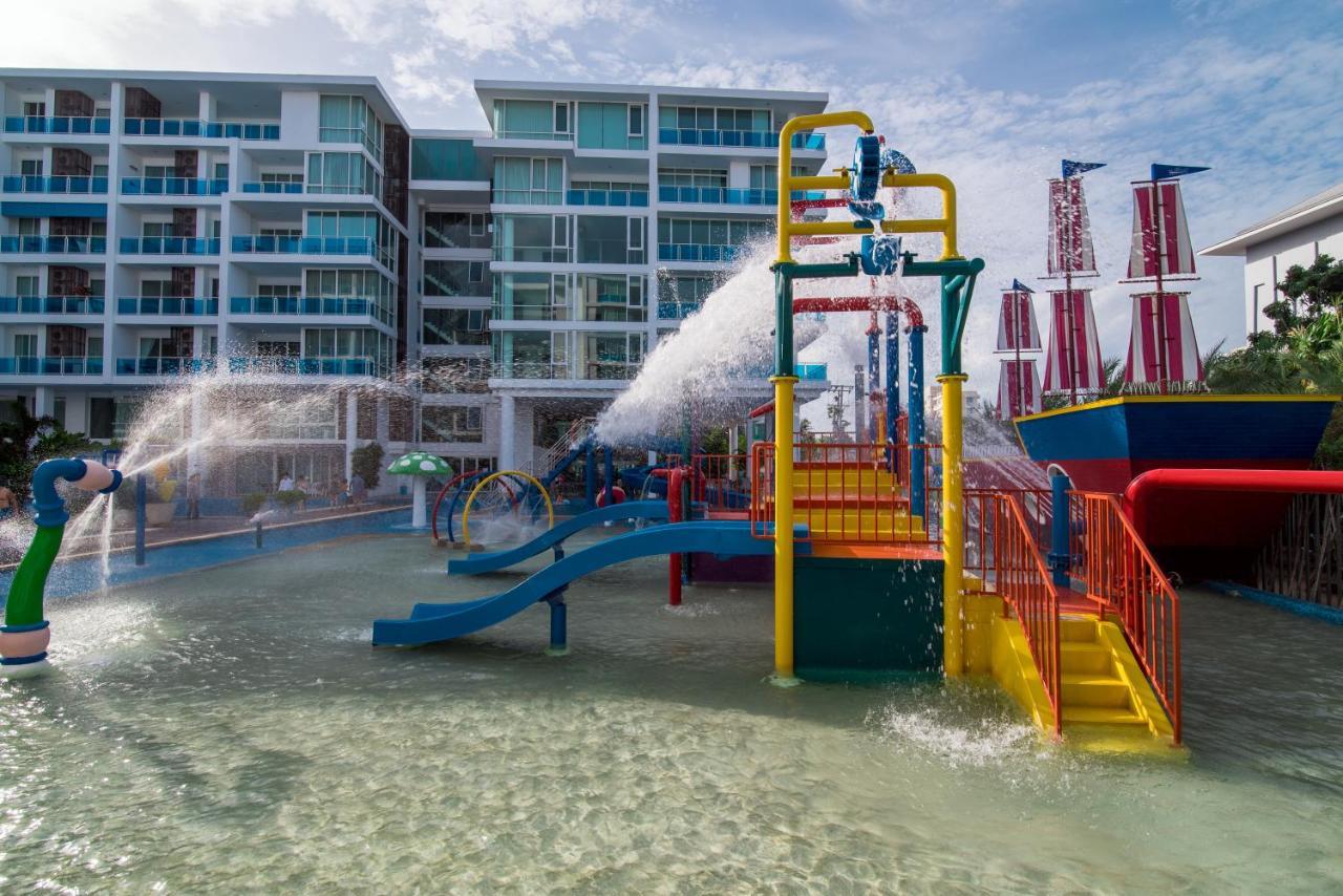 Family 3 Bedroom Free Water Park Near Cicada And Tamarind Night Market ห้องแฟมมิลี่ 3 ห้องนอน ฟรีสวนน้ำ พัก 8 คน ใกล้ตลาดซิเคด้า มายรีสอร์ท *