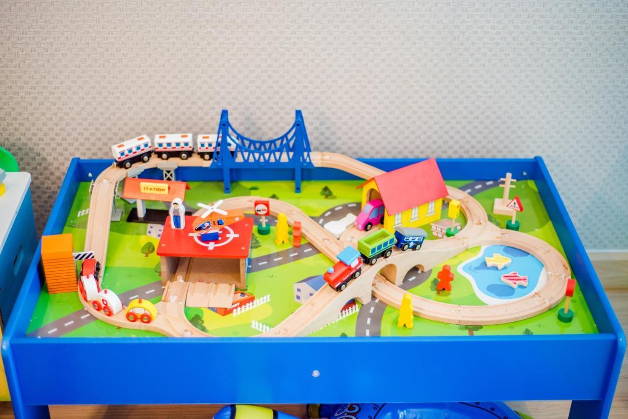Gjestgiverier Family 3 Bedroom Free Water Park Near Cicada And Tamarind Night Market ห้องแฟมมิลี่ 3 ห้องนอน ฟรีสวนน้ำ พัก 8 คน ใกล้ตลาดซิเคด้า มายรีสอร์ท Hua Hin