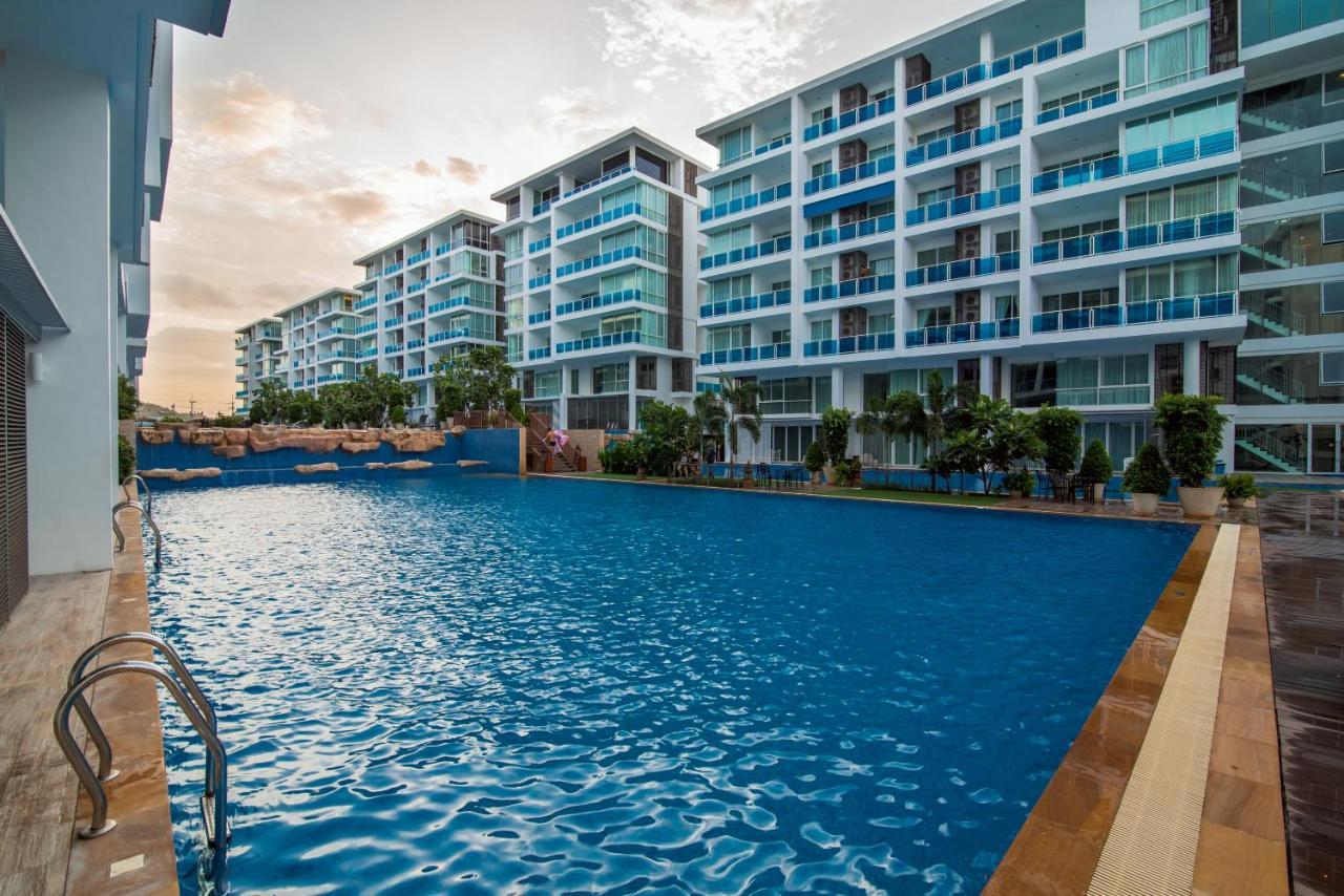 Family 3 Bedroom Free Water Park Near Cicada And Tamarind Night Market ห้องแฟมมิลี่ 3 ห้องนอน ฟรีสวนน้ำ พัก 8 คน ใกล้ตลาดซิเคด้า มายรีสอร์ท * Hua Hin